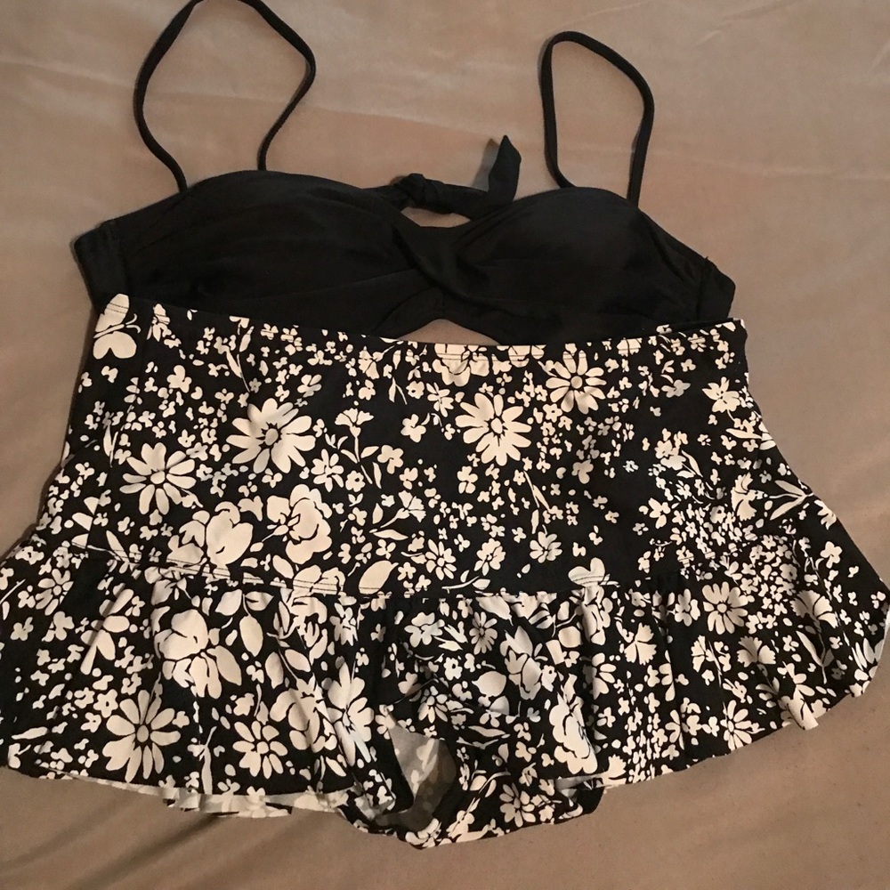 BIKINI ๐ - Picture 5 of 5